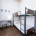 Apartment Sanmartino8 - 6 Posti In Centro Storico - Naonbnb *