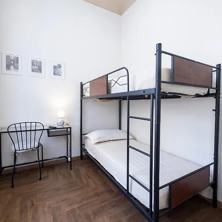 Lejlighed Nel Centro Storico, Con 6 Posti Letto *