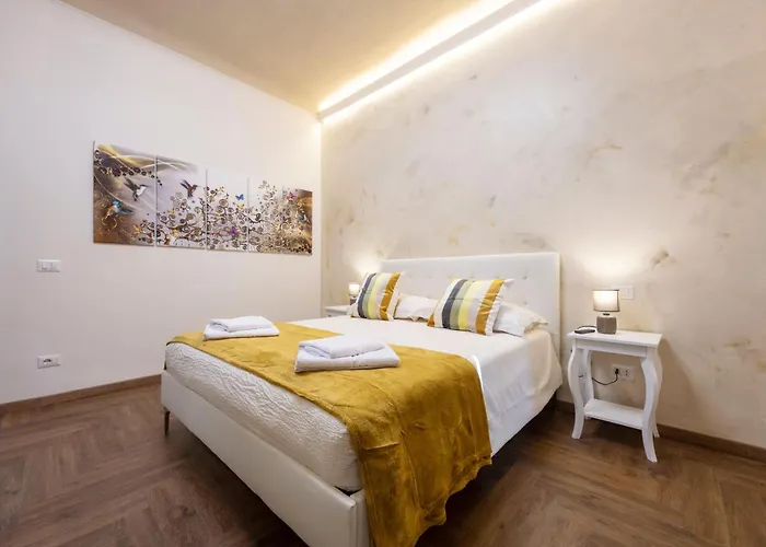 Nel Centro Storico, Con 6 Posti Letto *