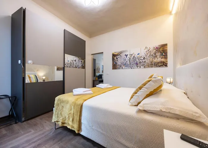 Nel Centro Storico, Con 6 Posti Letto Appartamento