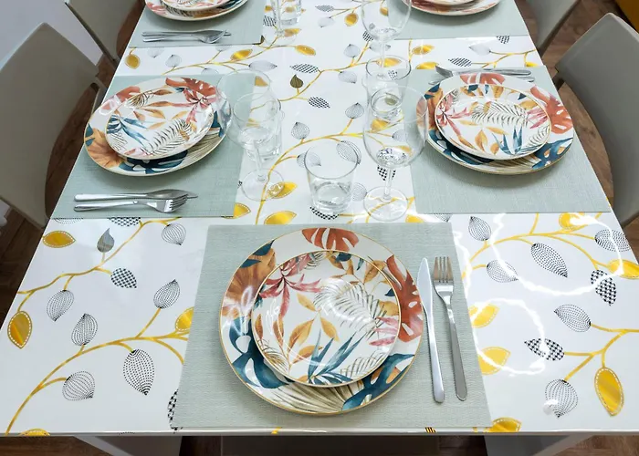 Nel Centro Storico, Con 6 Posti Letto *