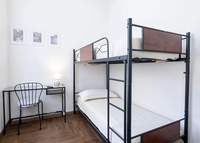 דירה Sanmartino8 - 6 Posti In Centro Storico - Naonbnb *