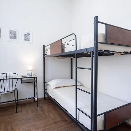 Apartamento Sanmartino8 - 6 Posti In Centro Storico - Naonbnb *